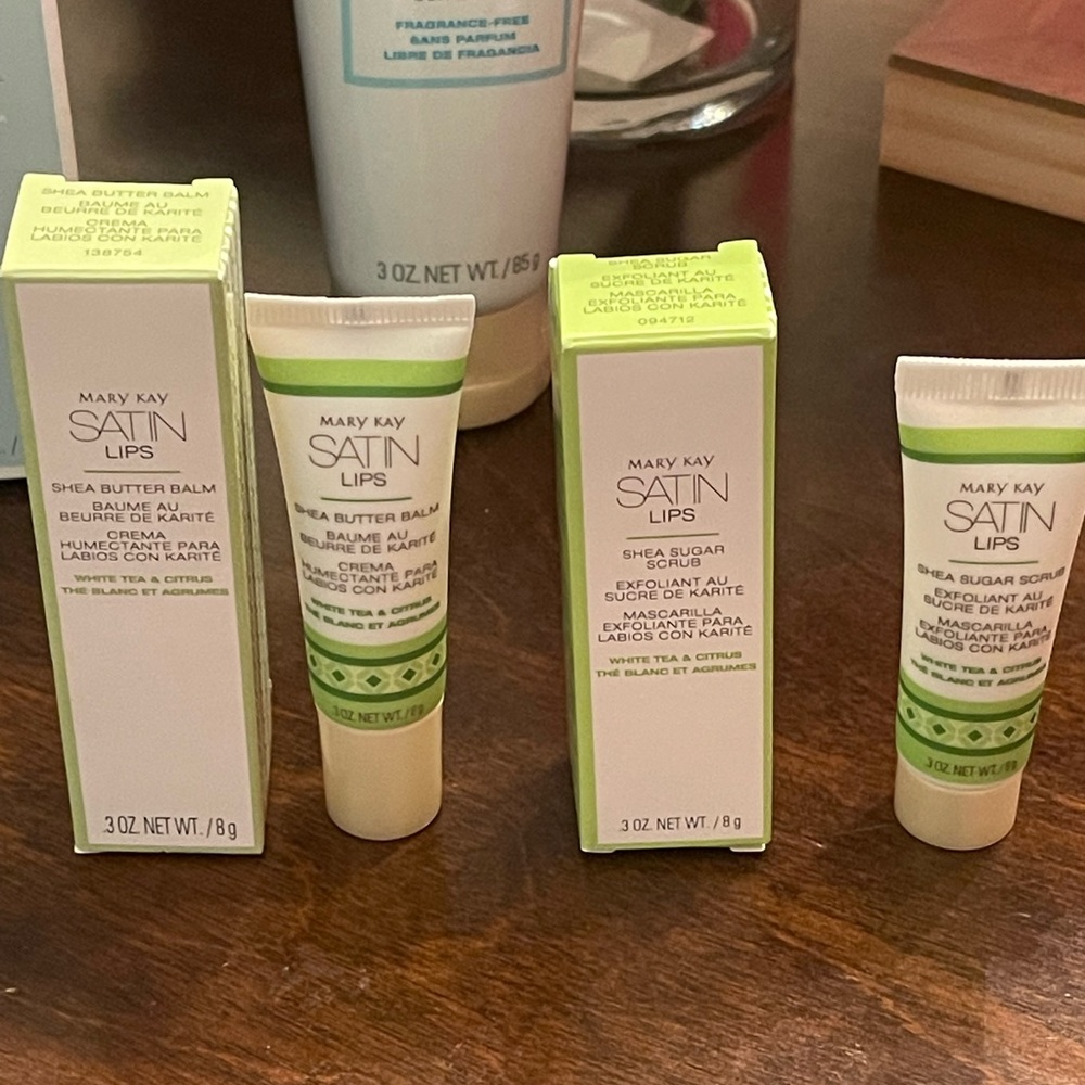 White Tea and Citrus Satin Lips set
